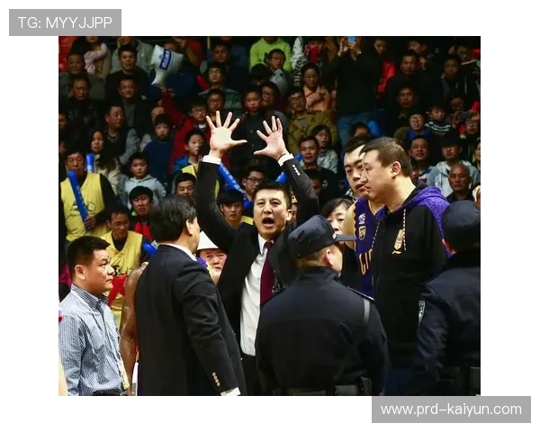 非洲杯裁判争议判罚频发，VAR介入时长与标准引发多方讨论